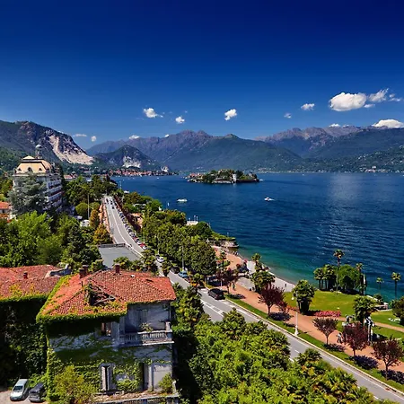 Riflessi Di Luce: Maggiore View Balcony - Happy Lägenhet Stresa